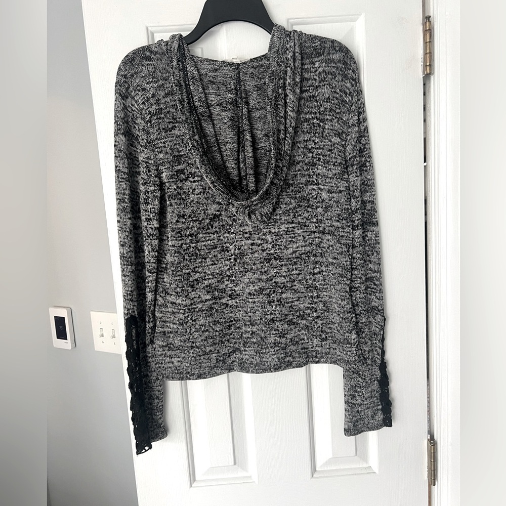 Aeropostale Black and White Cowl Neck Sweater Hoodie. Airy w beautiful accent - Picture 4 of 15